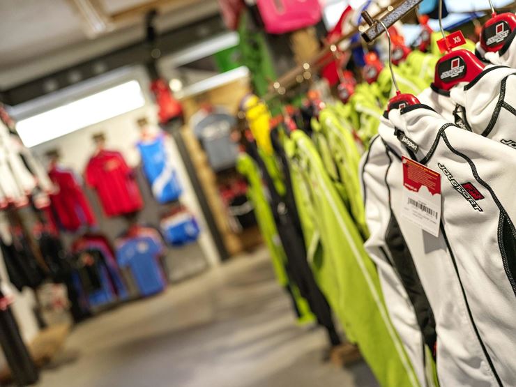 JOLSport Bad Häring Shop Ansicht