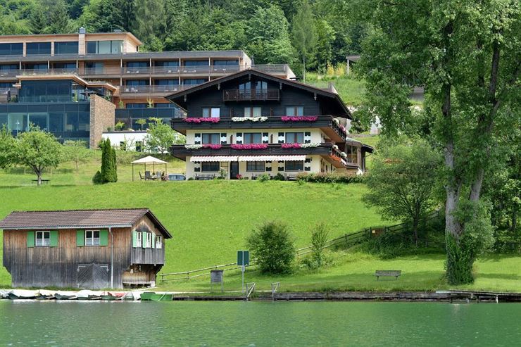 Kontaktanzeigen aus Thiersee. Bei bildkontakte findest du nette Single-Frauen und Single-Mnner aus Thiersee. Geniee die Romantik in Thiersee und finde Singles Thiersee, Kontaktanzeigen aus Thiersee bei Tirol bei