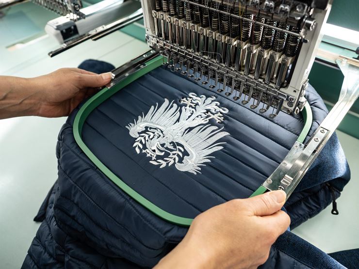 Girardelli Druck und Stick Ebbs Stickerei