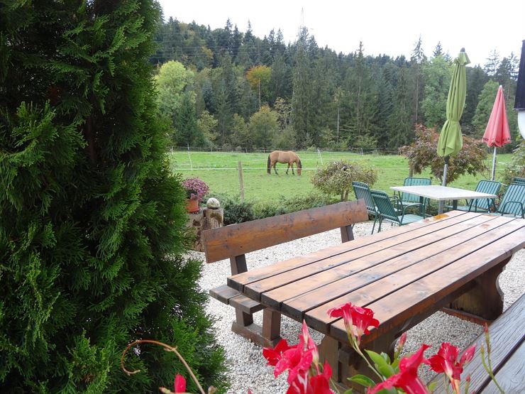 Cafe Bär Niederndorf Terrasse