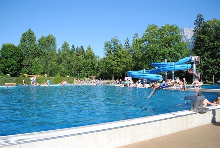 Schwimmbad Niederndorf