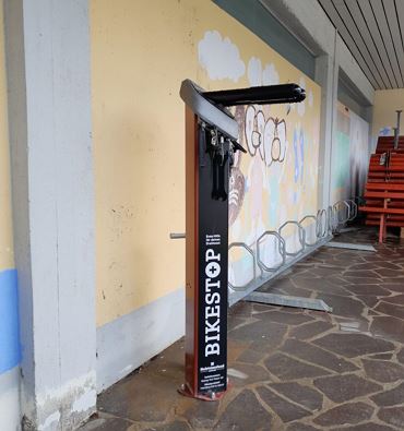 Bike Stop swimming pool Erl