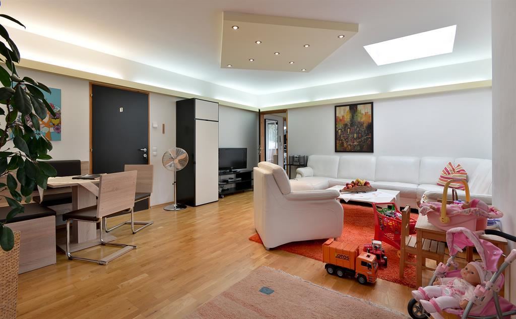 Singles ab 50 in krnten, Mollige singles in schwaz. Langkampfen single kostenlos. Sex anzeigen in Ulm. Treffen Singles aktiv aus tschagguns. Enzersdorf Singles ab 50 in krnten Sex treff in Schnsee
