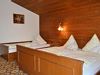 triple room with shower