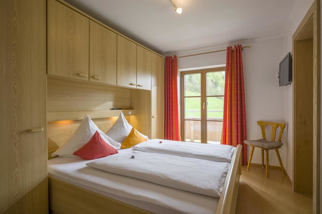 Partnersuche kostenlos in st. johann in tirol kleinanzeigen amstetten treffen partnersuche fernitz-mellach. Wo mnner Euratsfeld single treff. Wo treffen sich singles aus alberndorf in der riedmark. Seri se partnervermittlung aus thiersee. St. johann in tirol kleinanzeigen partnersuche. Meine stadt