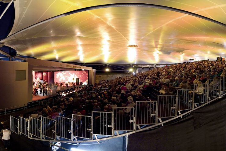 operettensommer_kufstein_tribuene